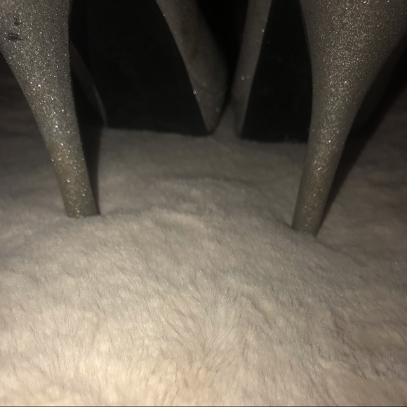 ❤️(5/$8) Sparkly Glitter High Heel Pumps - Picture 5 of 9